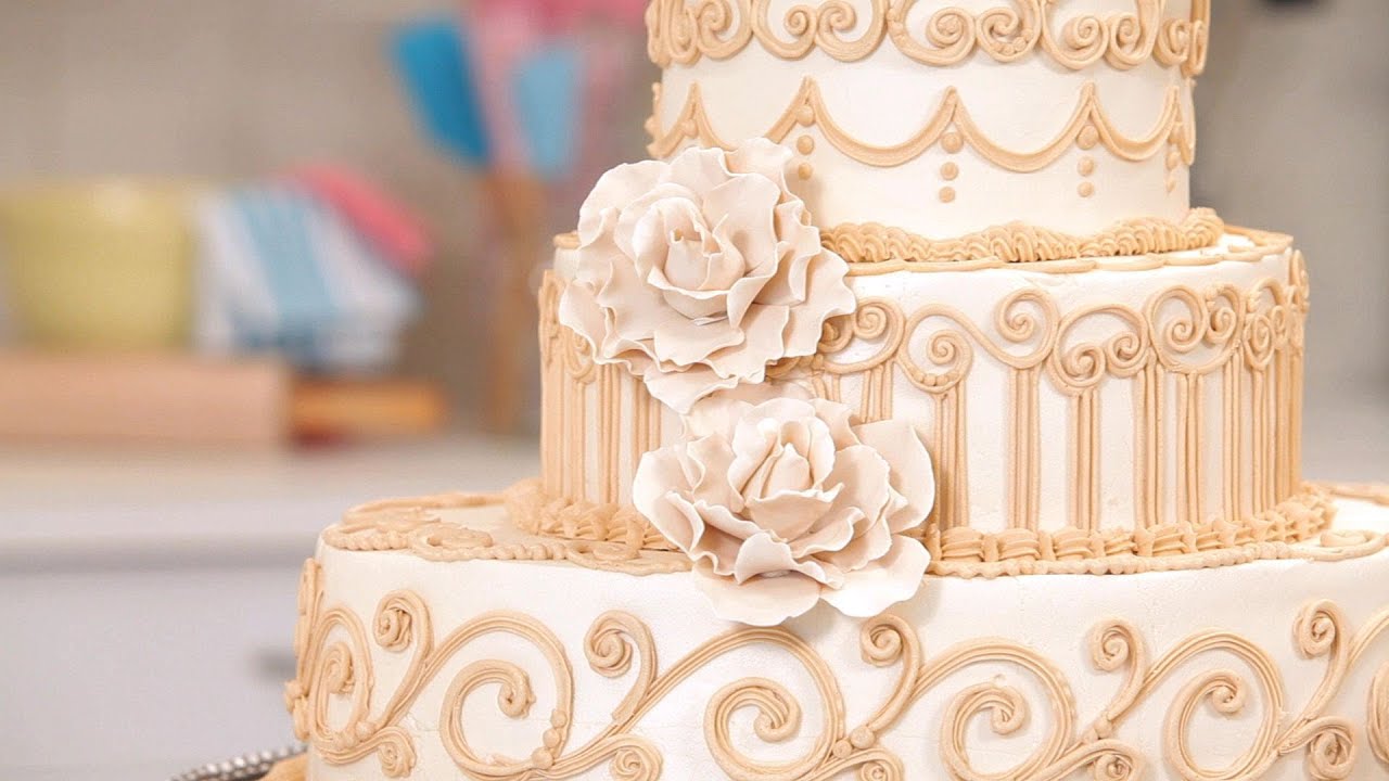 What Are The Different Styles Of 25th Anniversary Cake Varieties?