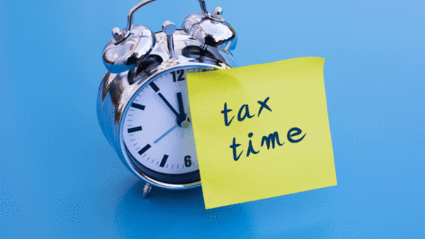 LOOKING FOR TAX-SAVING OPTIONS? ELSS MAY BE A GOOD CHOICE. HERE'S WHY